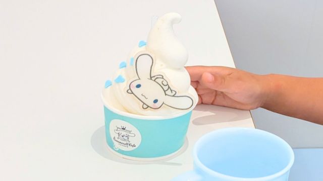 シナモンカフェ福岡・キャナルシティ博多　メニュー　もくもく雲のソフトクリーム